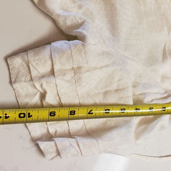 B.O.G Collective blouse size Medium ruffle sleeve boho cream tie back new - Picture 10 of 11